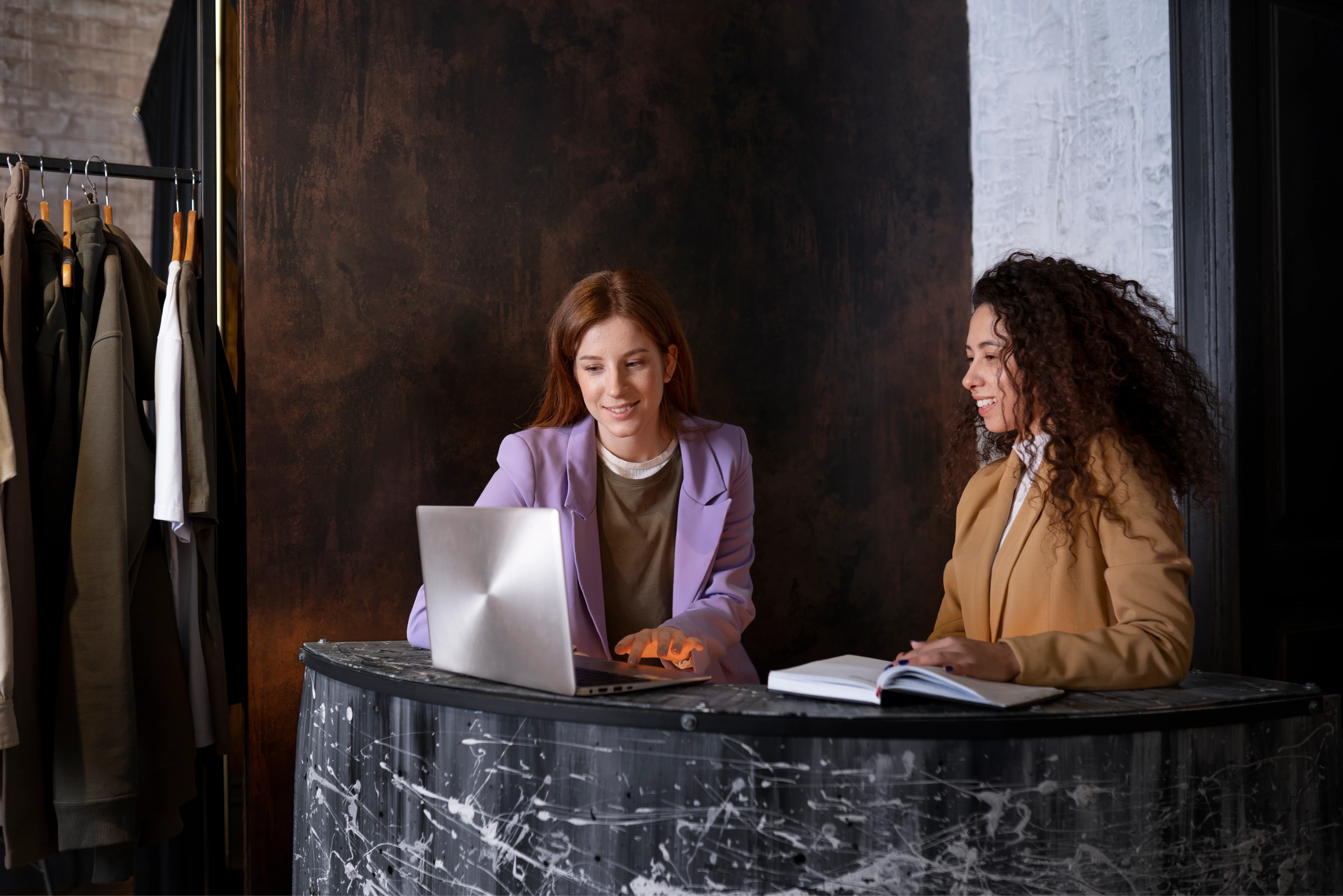 young_business_owners_preparing_their_store_1