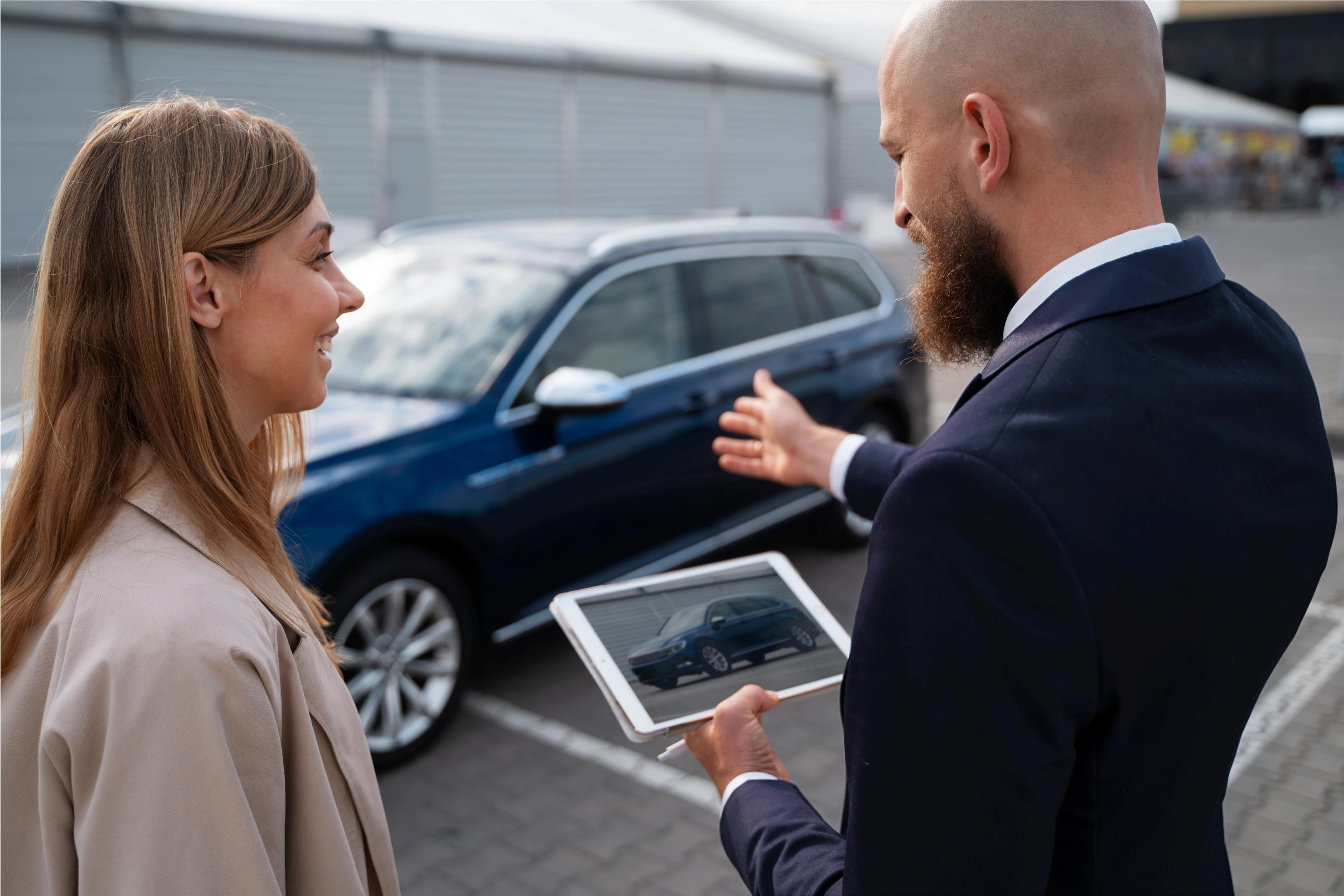 financial_independent_woman_buying_new_car_1